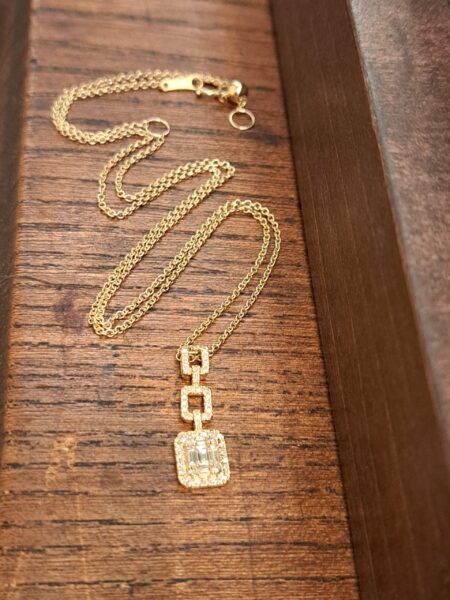 K18ダイヤペンダント