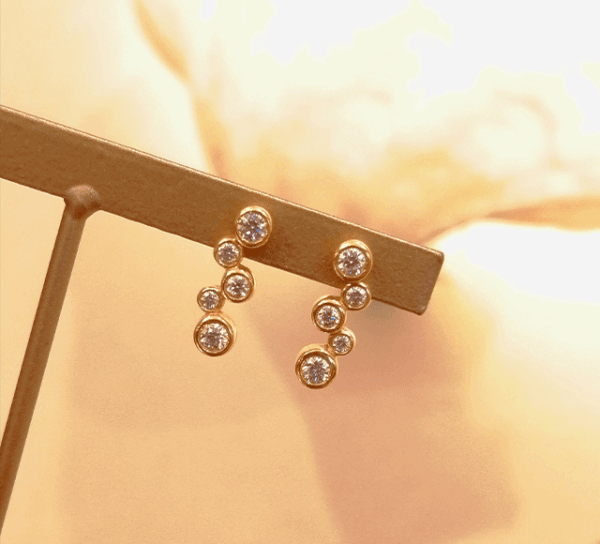 K18ダイヤモンドピアス