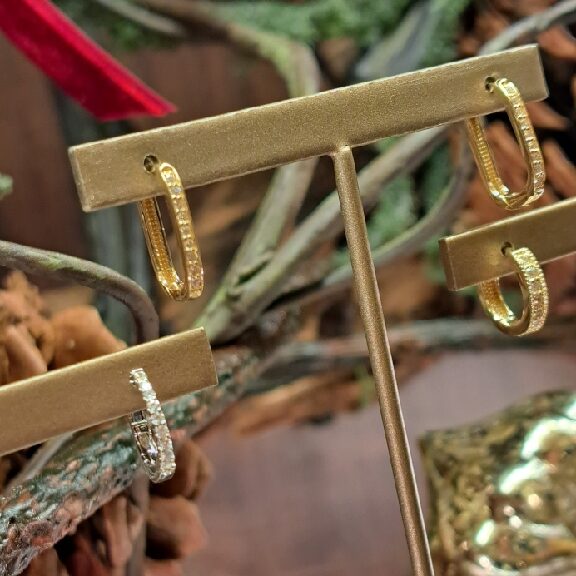 K18ダイヤピアス,k18wgダイヤピアス