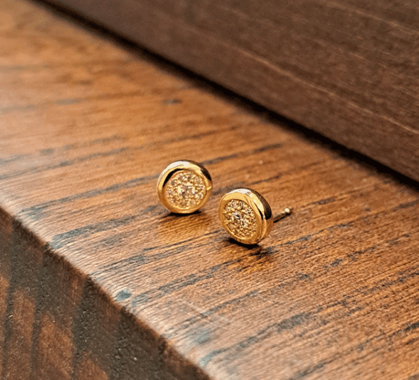 K18ダイヤピアス