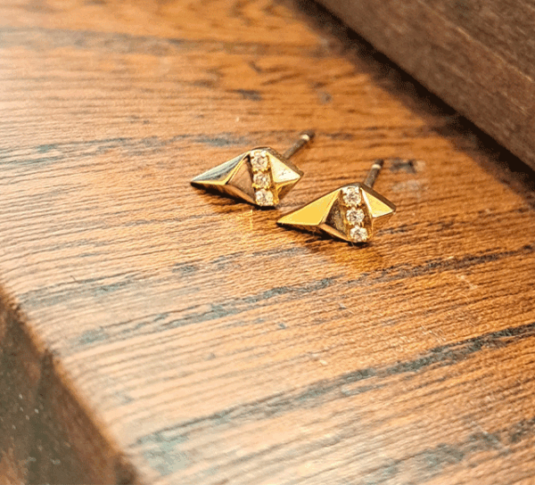 K18ダイヤピアス