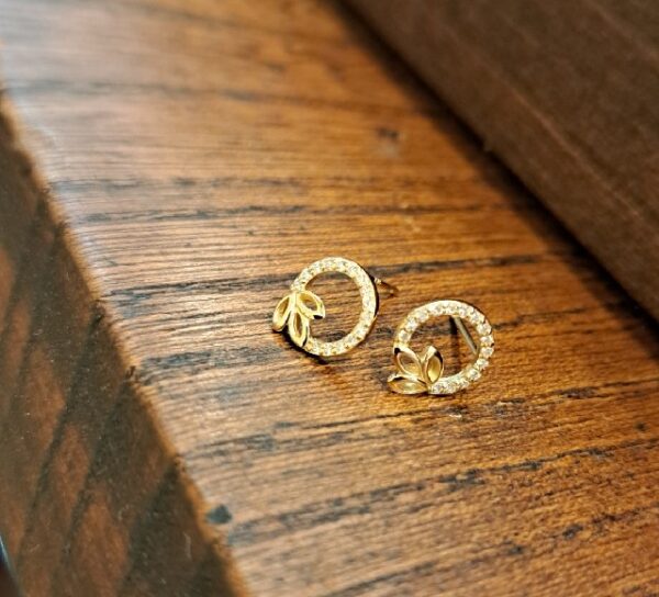 K18ダイヤピアス