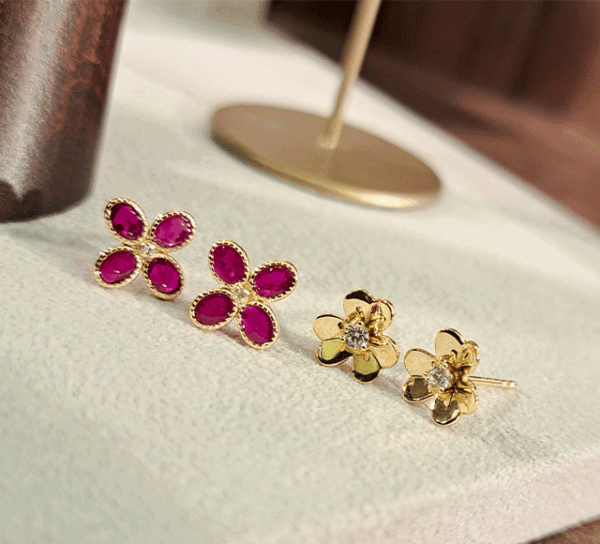 K18ピアス/ルビーピアス