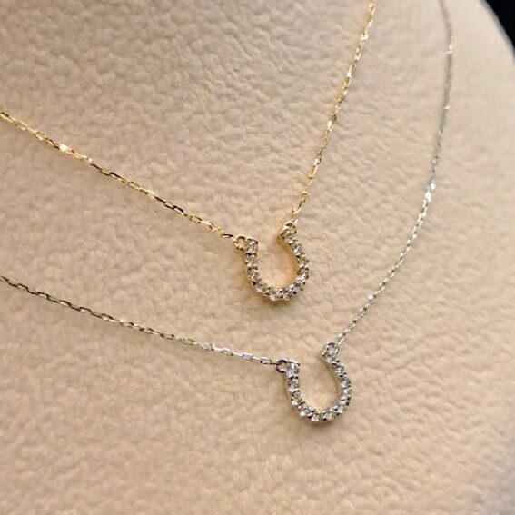 K18/PT馬蹄ペンダント