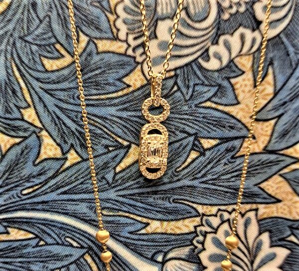 K18dダイヤペンダント