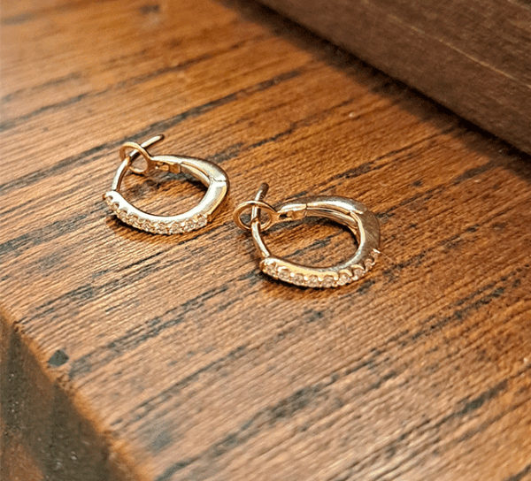 K18PGダイヤピアス