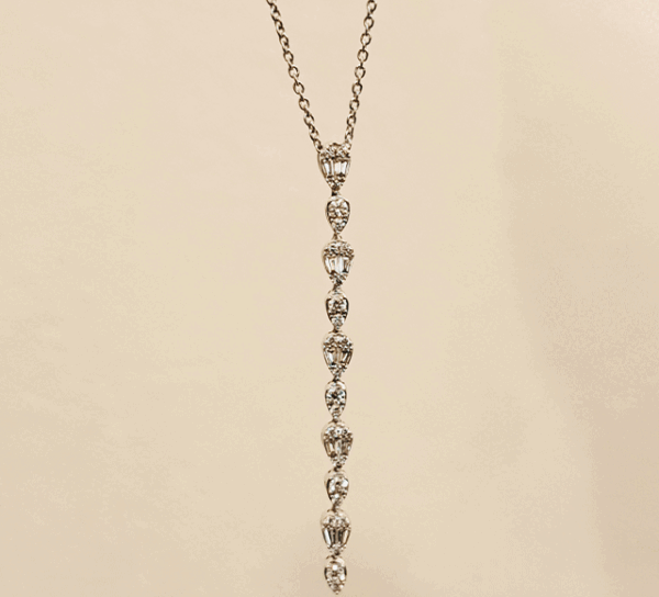 K18WGダイヤペンダント