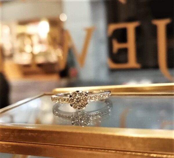 K18WGダイヤモンドリング