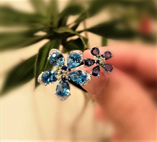 K18WGペリドット