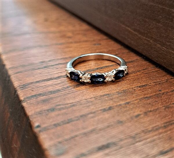 K18WGサファイアリング