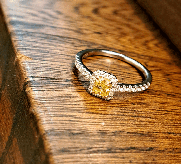 K18WGイエローダイヤリング