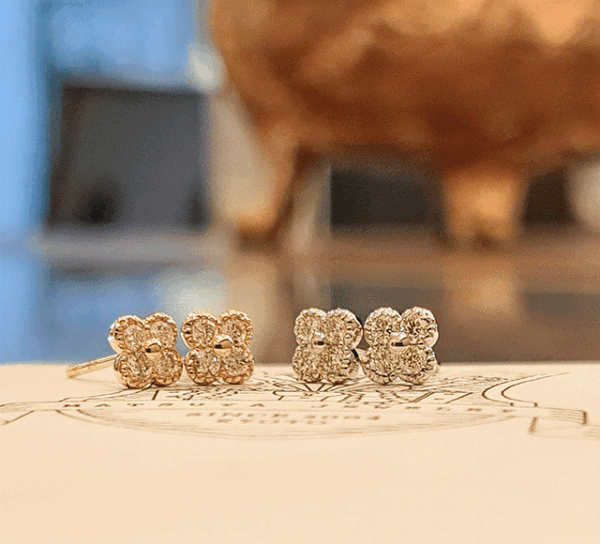PTダイヤピアス/K18ダイヤピアス