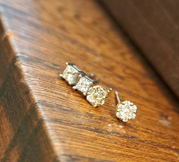 PTダイヤピアス/k18ダイヤピアス