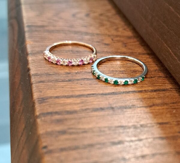 ptエメラルド/ピンクサファイアリング