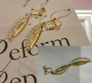 イヤリングを２つにリフォーム