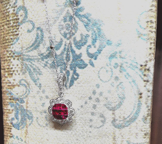 ruby-pendant-top